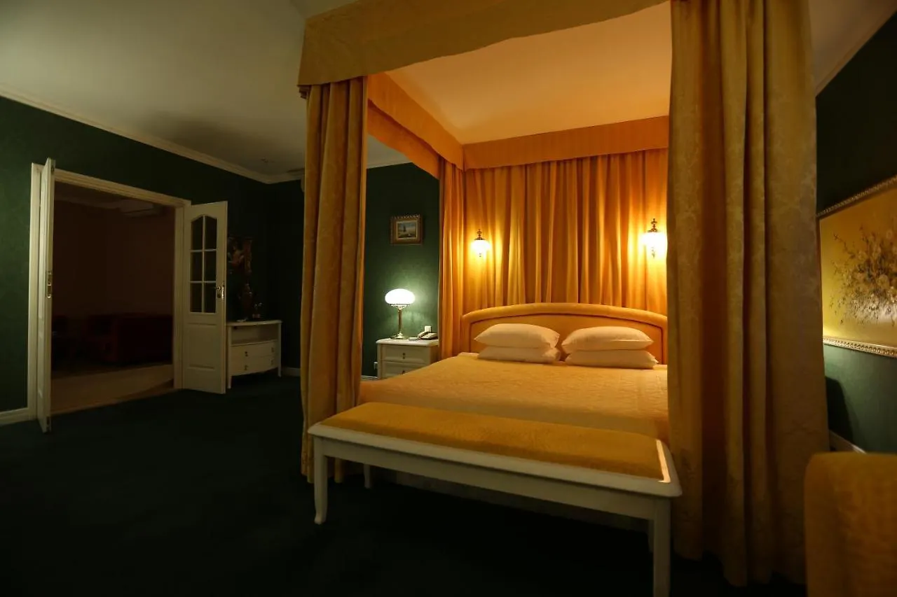 **** Hotell Navaria Nova Navariya Ukraina